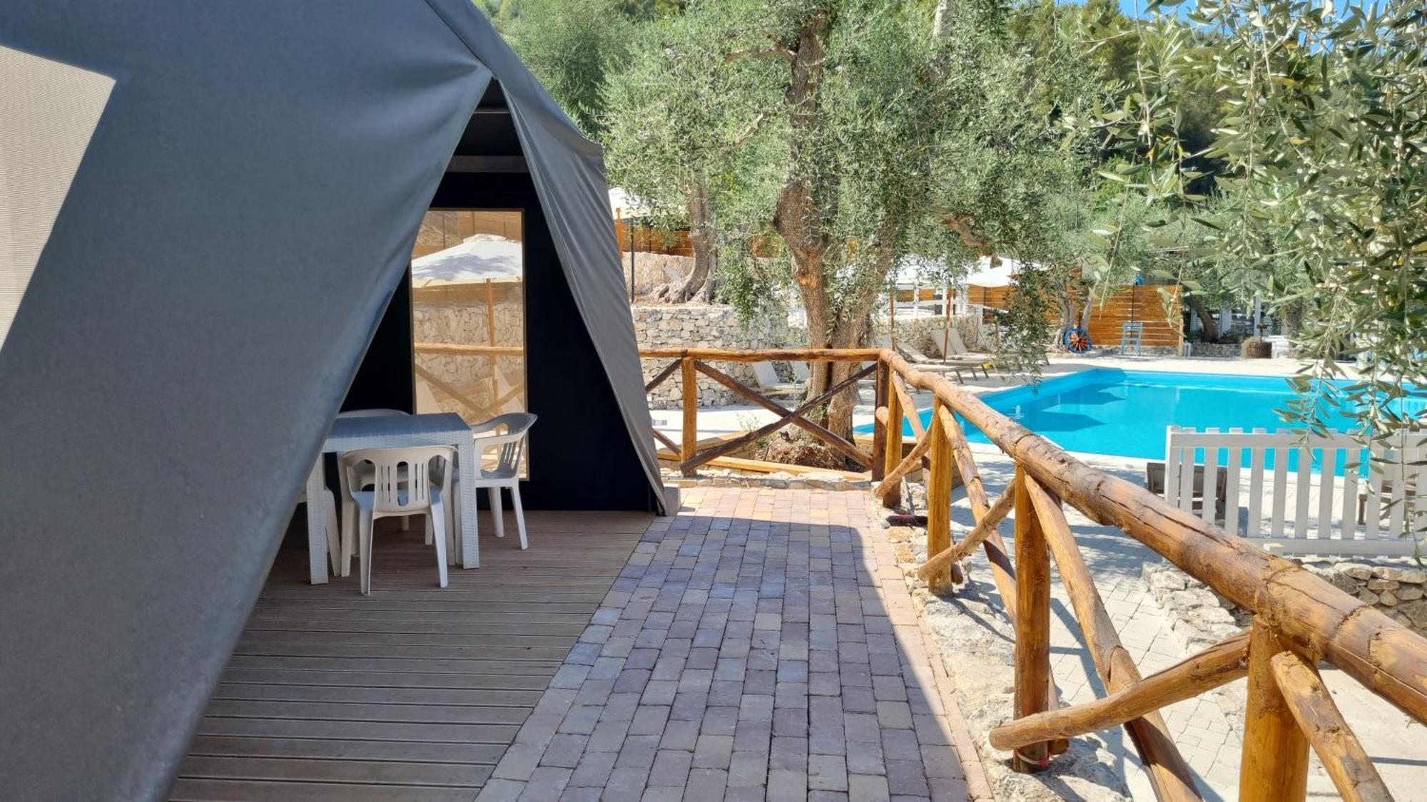 Village Valle D'Oro Aparthotel San Menaio Bagian luar foto