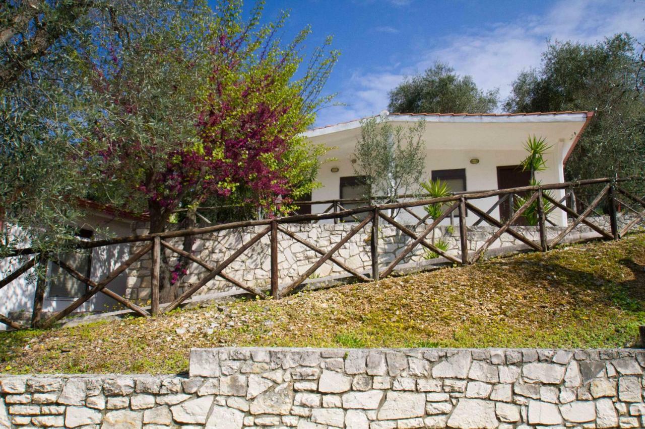 Village Valle D'Oro Aparthotel San Menaio Bagian luar foto